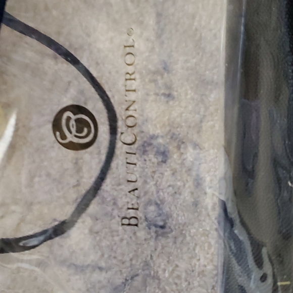 Makeup bag - Picture 3 of 3